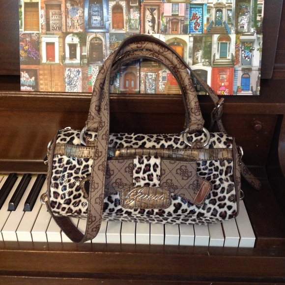 Meet your Posher, Charleen - Picture 6 of 8